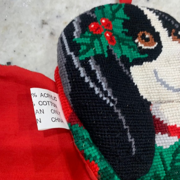 Vintage Needlepoint Christmas Stocking Black White Spotted Dog Spaniel Holly - Picture 5 of 6